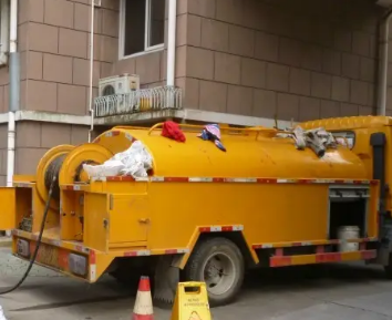 涿州下胡良清抽化粪池